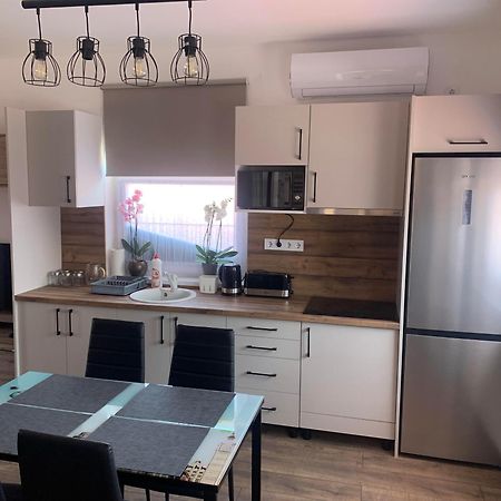 Agora Apartman Hajdúszoboszló Buitenkant foto