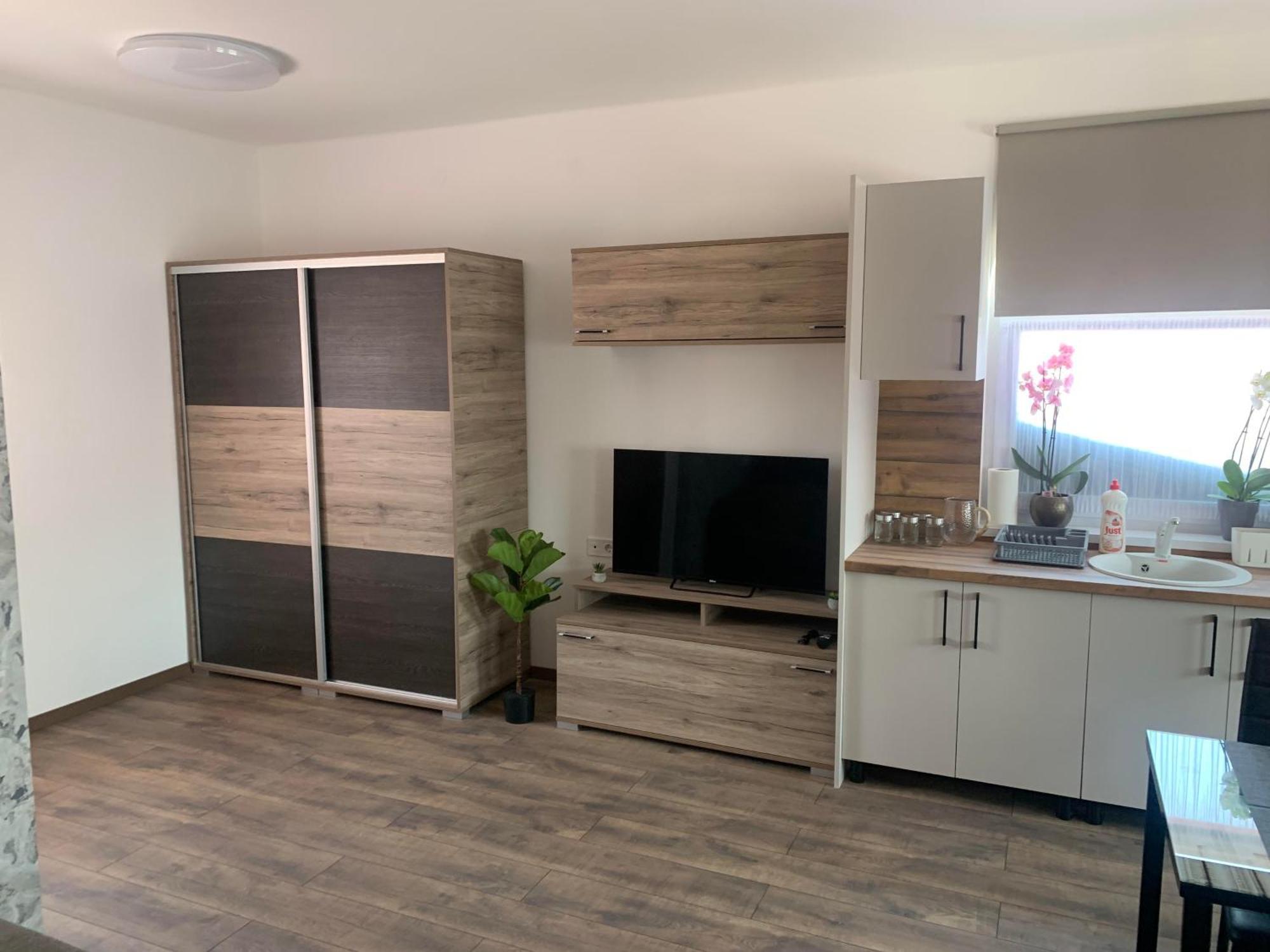 Agora Apartman Hajdúszoboszló Buitenkant foto