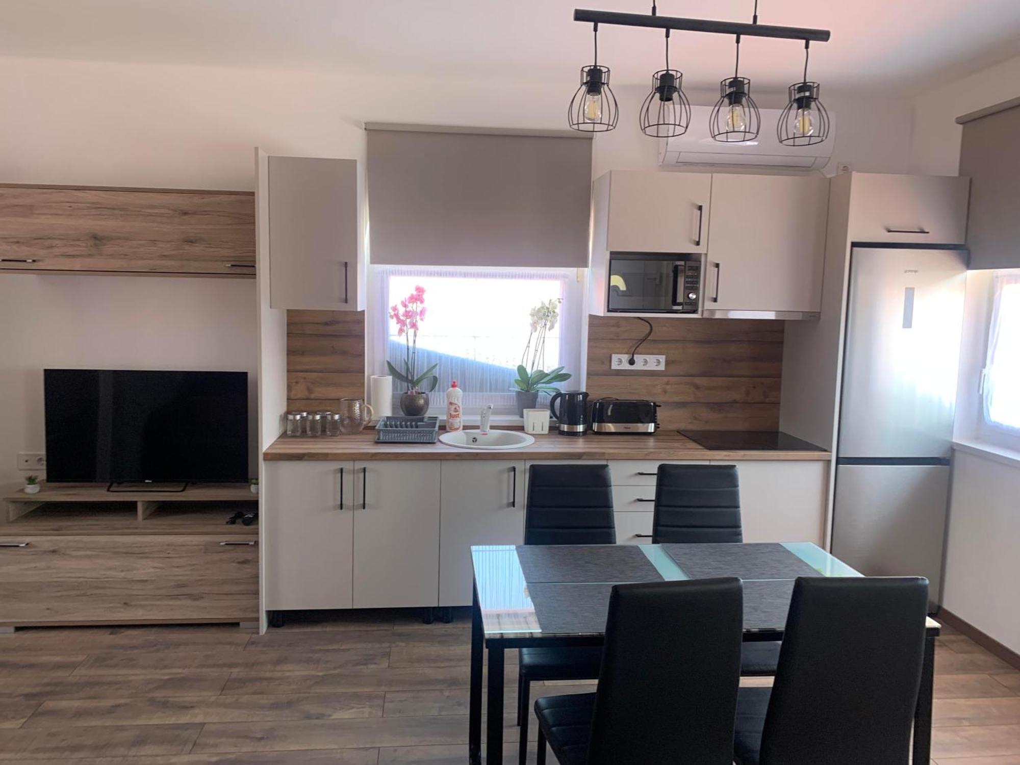 Agora Apartman Hajdúszoboszló Buitenkant foto
